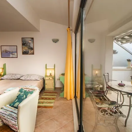 House Kvin Baška Voda